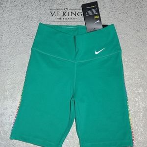 NEW Nike Green Women's One Rainbow Ladder 7” Exercise Shorts XS